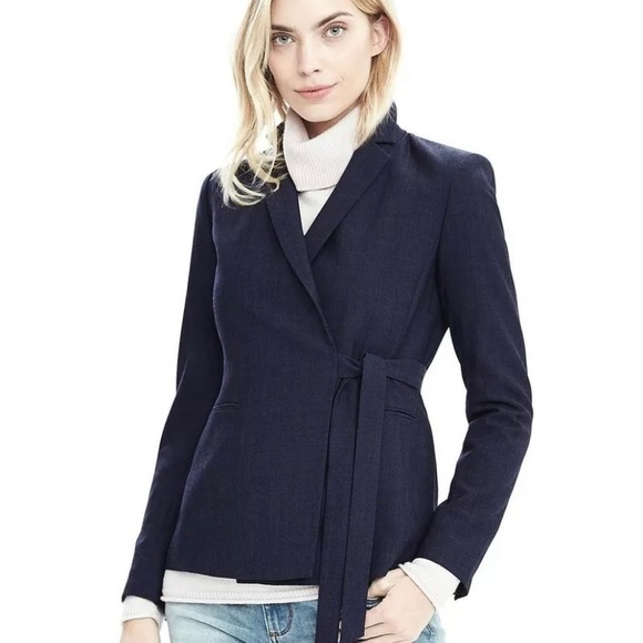 Lightweight Wool Wrap Tie Blazer 